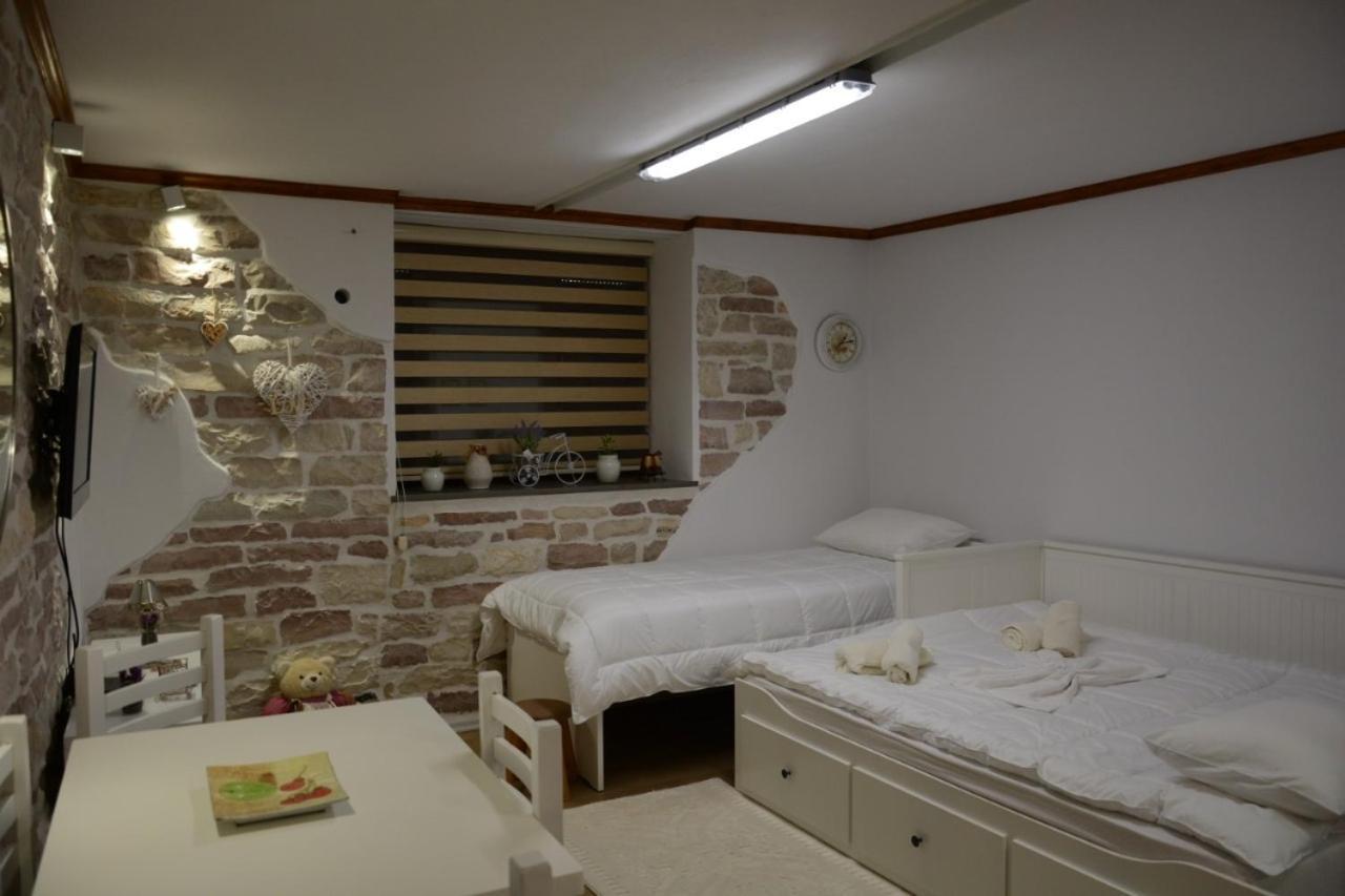 Appartamento Solhouse Gjirokastër Esterno foto